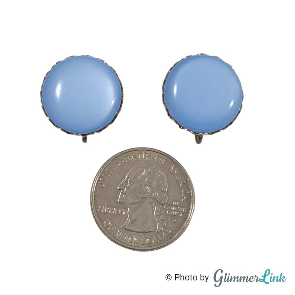Vintage Blue Moonglow Plastic Cabochon Screw Back Silver Tone Earrings - Picture 5 of 7